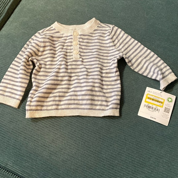 Little Planet by Carter’s organic striped newborn top only - Picture 3 of 7